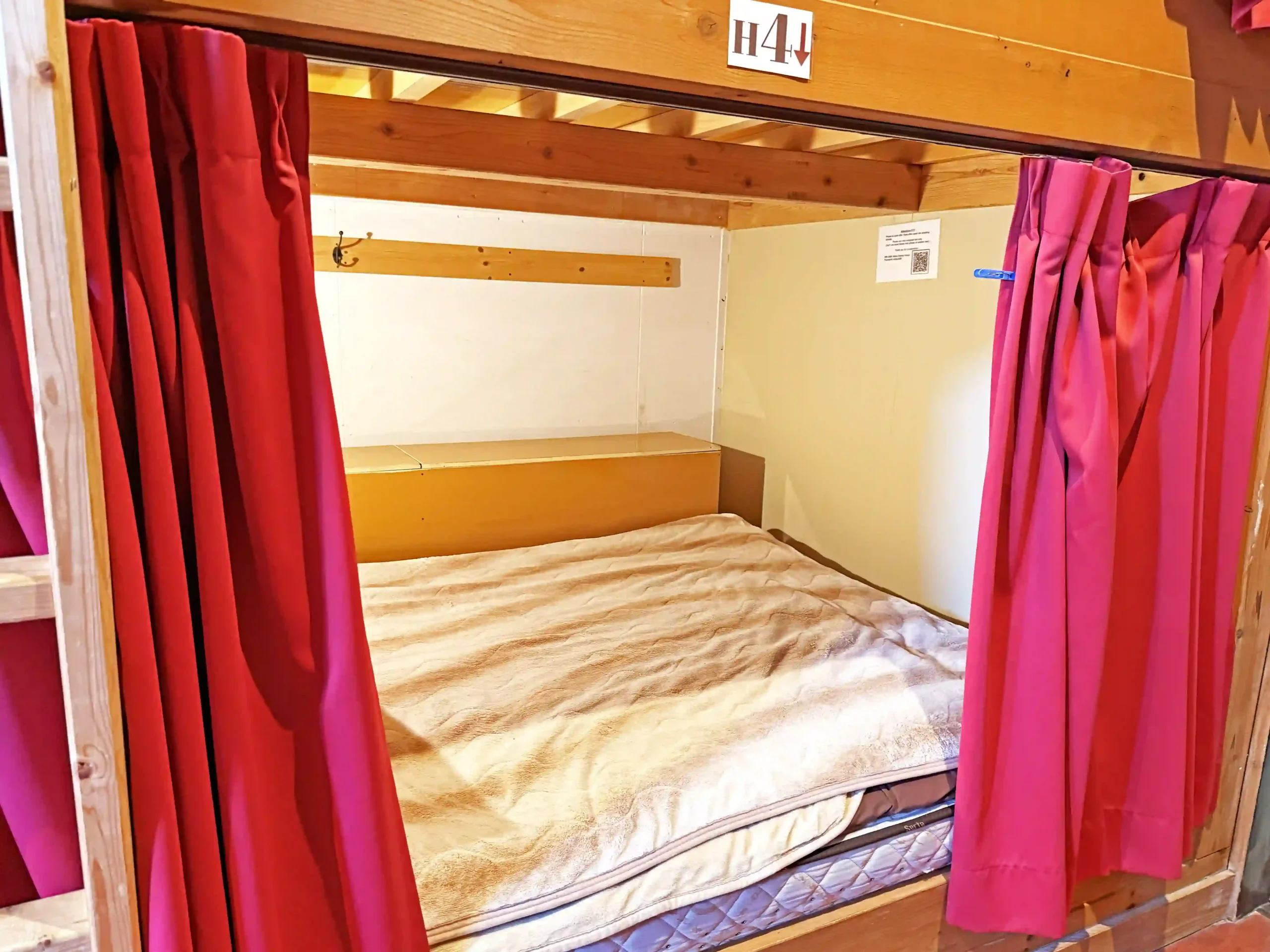 Deluxe Dormitory_1.3